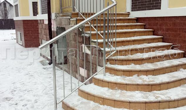 Входные группы в Новосибирске. Готовые проекты ПерилаГлавСнаб