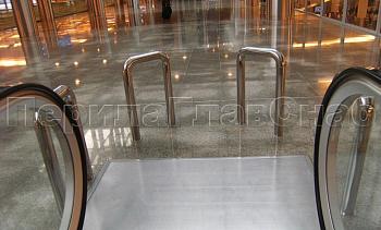 Защитный барьер эскалатора в Новосибирске. Готовые проекты ПерилаГлавСнаб