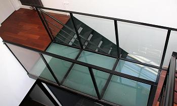 Стеклянный пол для легкого перекрытия между этажами в Новосибирске. Готовые проекты ПерилаГлавСнаб