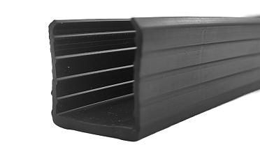 Уплотнитель в поручень с пазом 24х24 для стекла 10+10мм ПВХ, черный Фk310 купить в Новосибирске