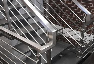 Перила для лестниц купить в Новосибирске