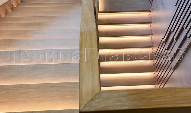 Перила с деревянными поручнями в Новосибирске. Готовые проекты ПерилаГлавСнаб