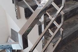 Перила для лестниц из металла в Новосибирске. Готовые проекты ПерилаГлавСнаб - фото 9