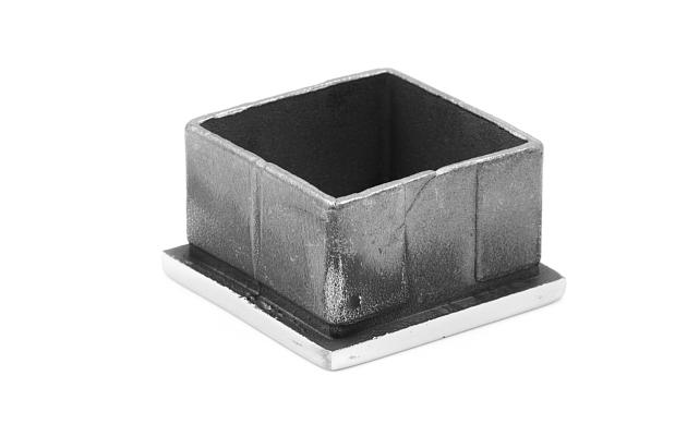 Заглушка для профильной трубы 40х40 мм, литая, полированная, хром (AISI 304) k224-3 3